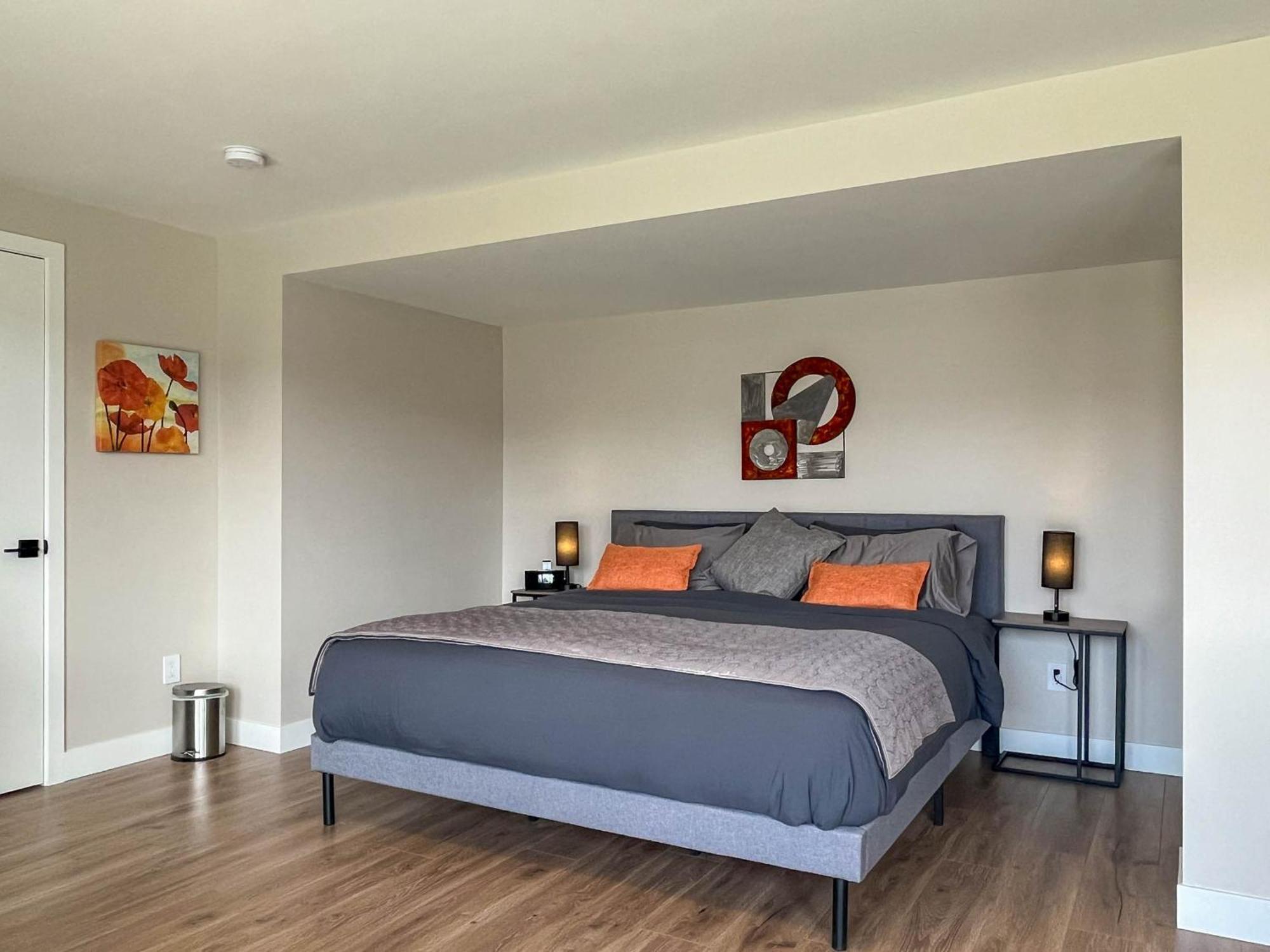 Kelowfornia Lakeview Retreat ケロウナ エクステリア 写真