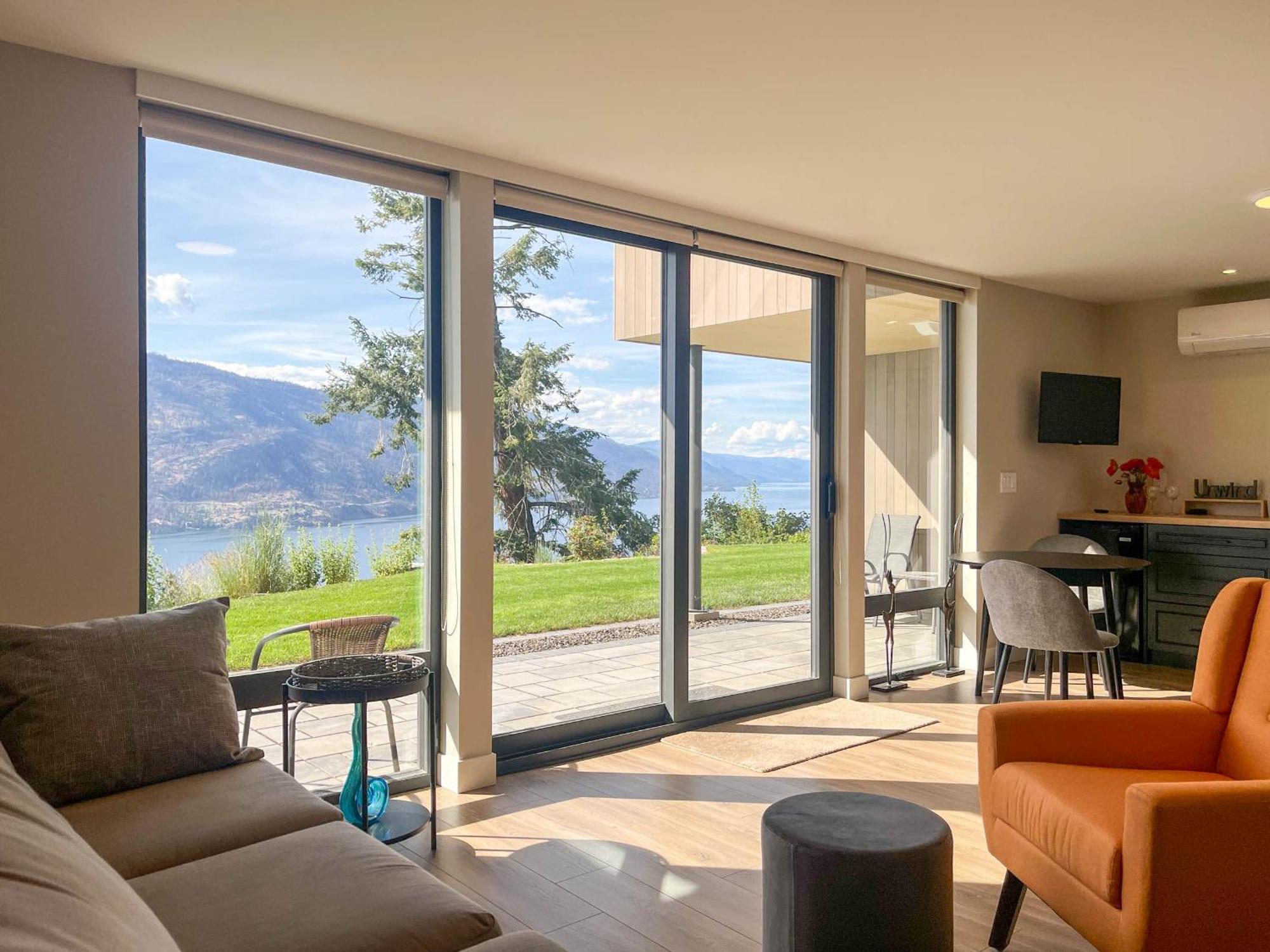 Kelowfornia Lakeview Retreat ケロウナ エクステリア 写真