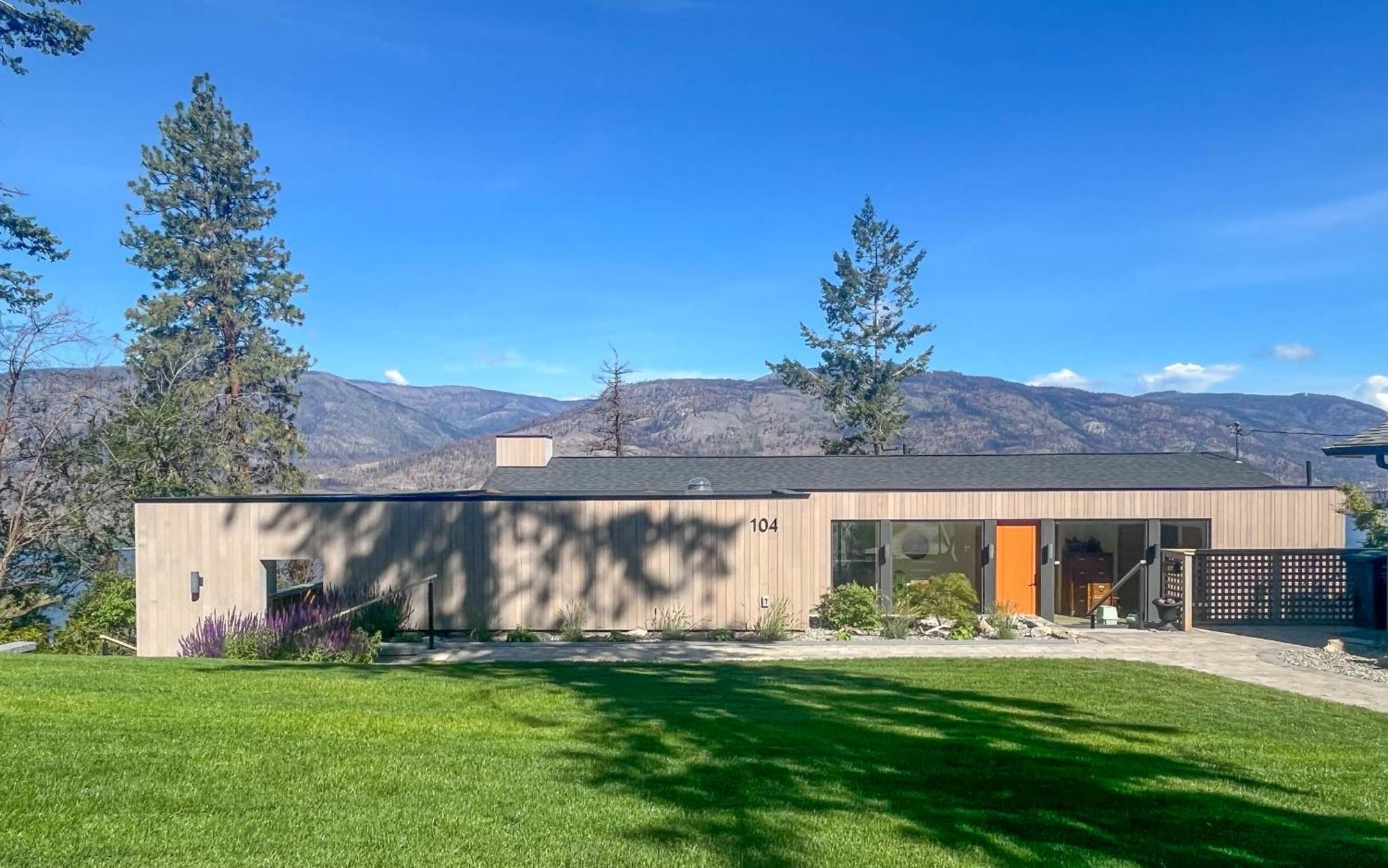Kelowfornia Lakeview Retreat ケロウナ エクステリア 写真