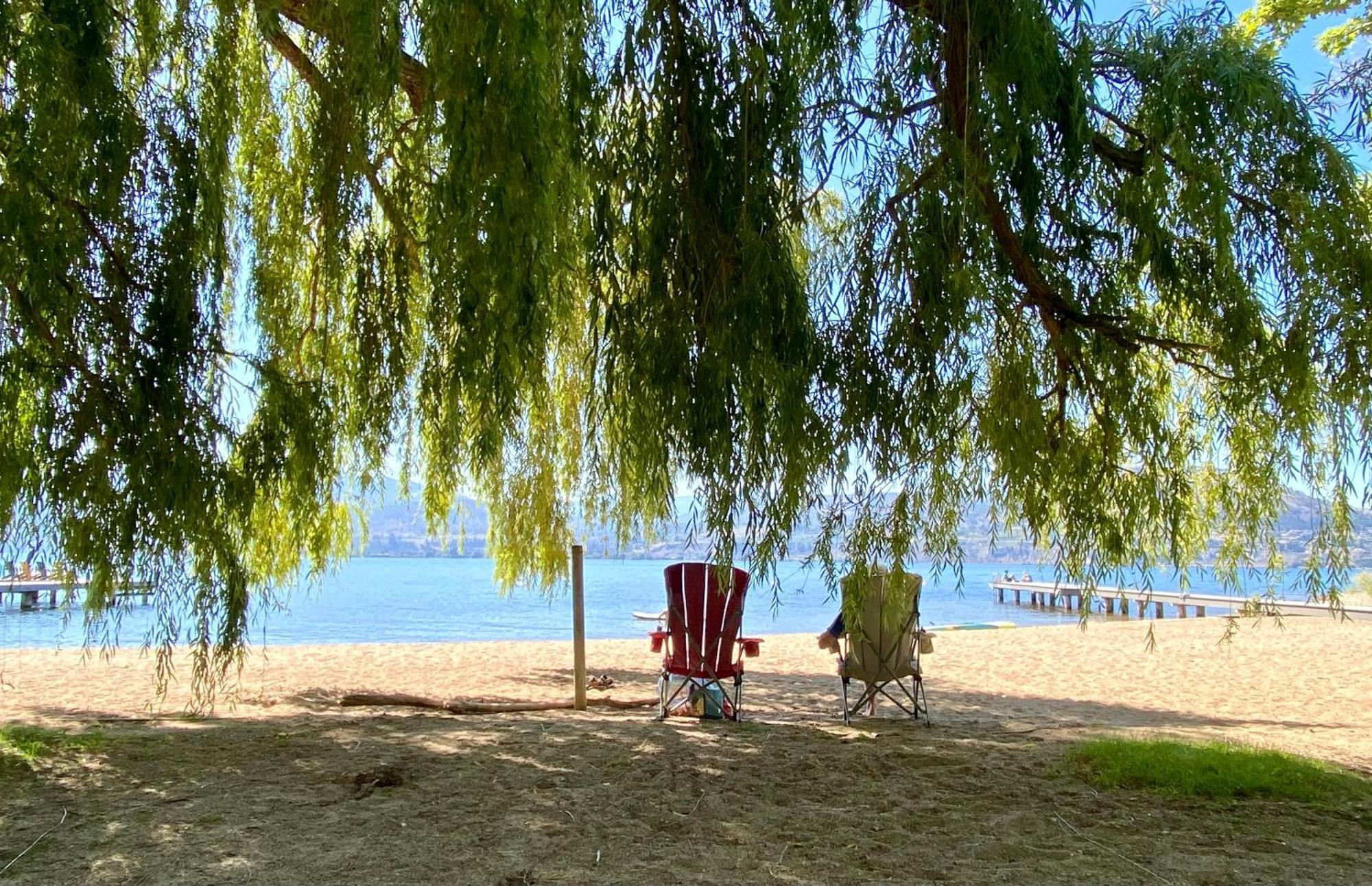 Kelowfornia Lakeview Retreat ケロウナ エクステリア 写真